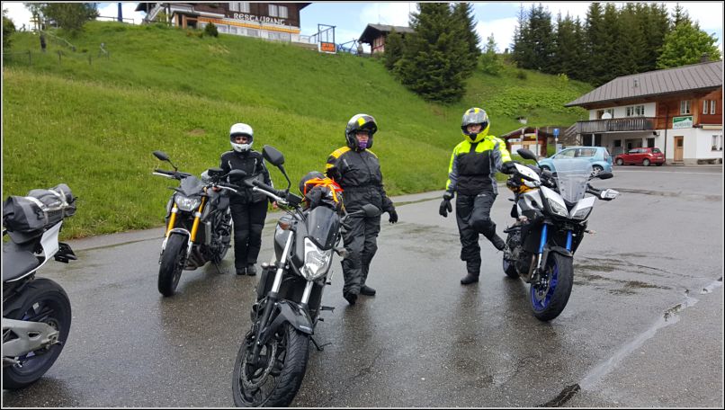 Bei Regen sind wir losgefahren (5)